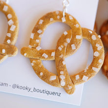 Load image into Gallery viewer, Pretzel Earrings