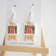 Load image into Gallery viewer, Painting Easel Earrings (Customisable)
