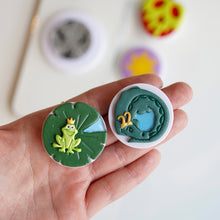 Load image into Gallery viewer, Phone Pop Socket - Fantasy II