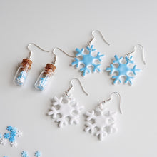 Load image into Gallery viewer, Snowflake Earrings