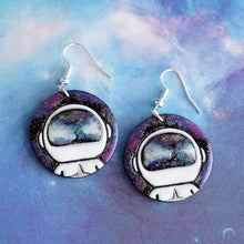 Load image into Gallery viewer, Astronaut Earrings