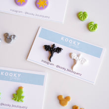 Load image into Gallery viewer, Fantasy II Studs