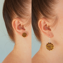 Load image into Gallery viewer, Squiggle Biscuit Earrings