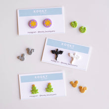 Load image into Gallery viewer, Fantasy II Studs