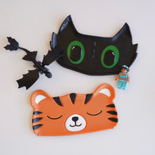 Load image into Gallery viewer, Glasses Dish - Fantasy (Dragon/Tiger)