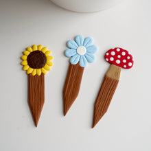 Load image into Gallery viewer, Plant Stakes - Into the Garden Decor