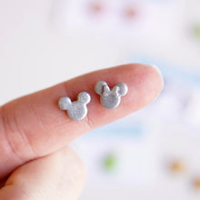 Load image into Gallery viewer, Fantasy II Studs