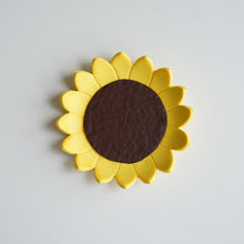 Load image into Gallery viewer, Trinket Dish - Into the Garden