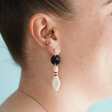 Load image into Gallery viewer, Bowling Earring