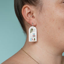 Load image into Gallery viewer, Bookshelf Arch Earrings
