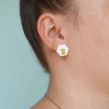 Load image into Gallery viewer, Shelf Studs