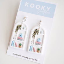 Load image into Gallery viewer, Bookshelf Arch Earrings