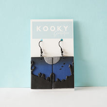 Load image into Gallery viewer, Halloween Scene Earrings