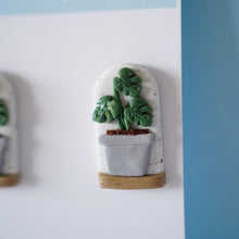 Load image into Gallery viewer, Monstera House Plant Earrings