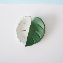 Load image into Gallery viewer, Trinket Dish - Monstera