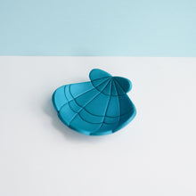 Load image into Gallery viewer, Trinket Dish - Shell
