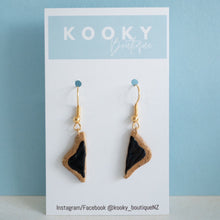 Load image into Gallery viewer, Marmite/Vegemite Toast Earrings