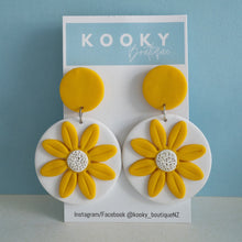 Load image into Gallery viewer, 2 Drop Sunflower Earrings