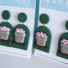 Load image into Gallery viewer, Succulent Shelf Life Earrings