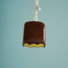 Load image into Gallery viewer, Pineapple Lump Keyring