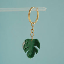 Load image into Gallery viewer, Monstera Keyring