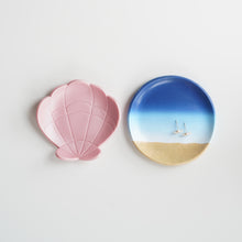 Load image into Gallery viewer, Trinket Dish - Shell