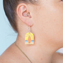 Load image into Gallery viewer, Surfs Up Earrings