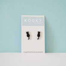 Load image into Gallery viewer, Sitting Cat Earrings