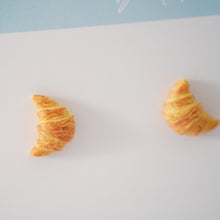 Load image into Gallery viewer, Croissant Earrings