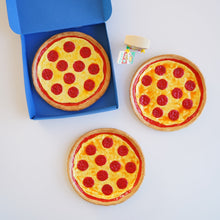 Load image into Gallery viewer, Trinket Dish - Pizza
