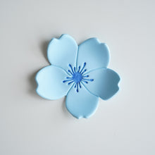 Load image into Gallery viewer, Trinket Dish - Flowers
