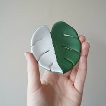 Load image into Gallery viewer, Trinket Dish - Monstera
