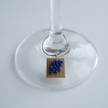 Load image into Gallery viewer, Wine Glass Charms - Picnic
